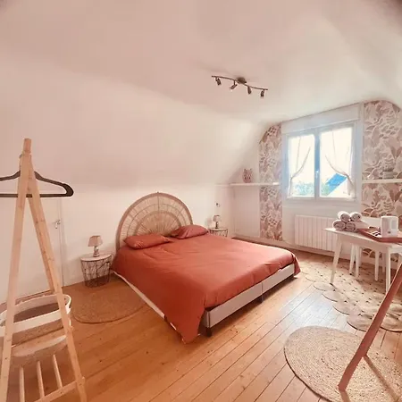 Jolie Maison, Idealement Situee